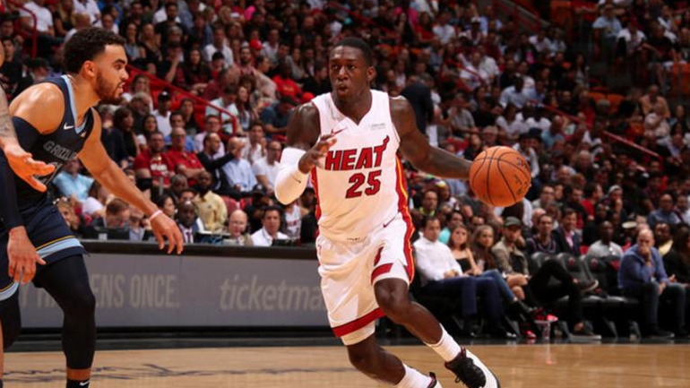 Sports Illustrated: «Πάει στον Ολυμπιακό ο Κέντρικ Ναν»